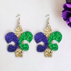 Sparkle and Shine at Mardi Gras: Fleur De Lis Glitter Earrings Extravaganza!